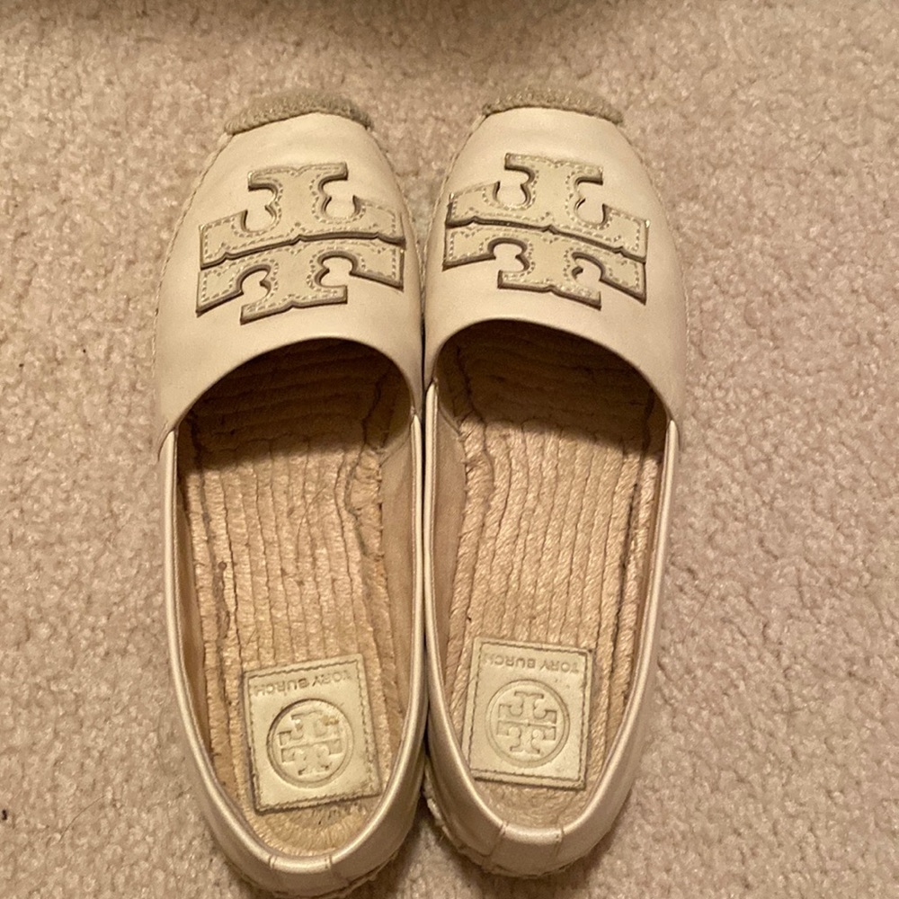 2($150) Tory Burch Cream Ines Espadrilles